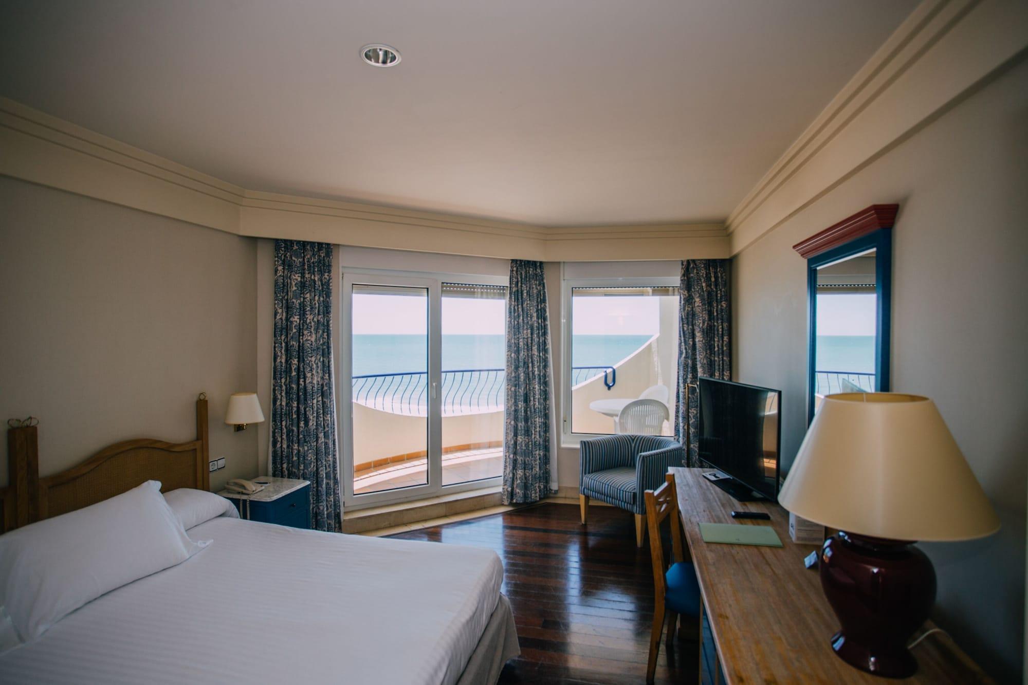 Hotel Playa Victoria กาดิซ ภายนอก รูปภาพ